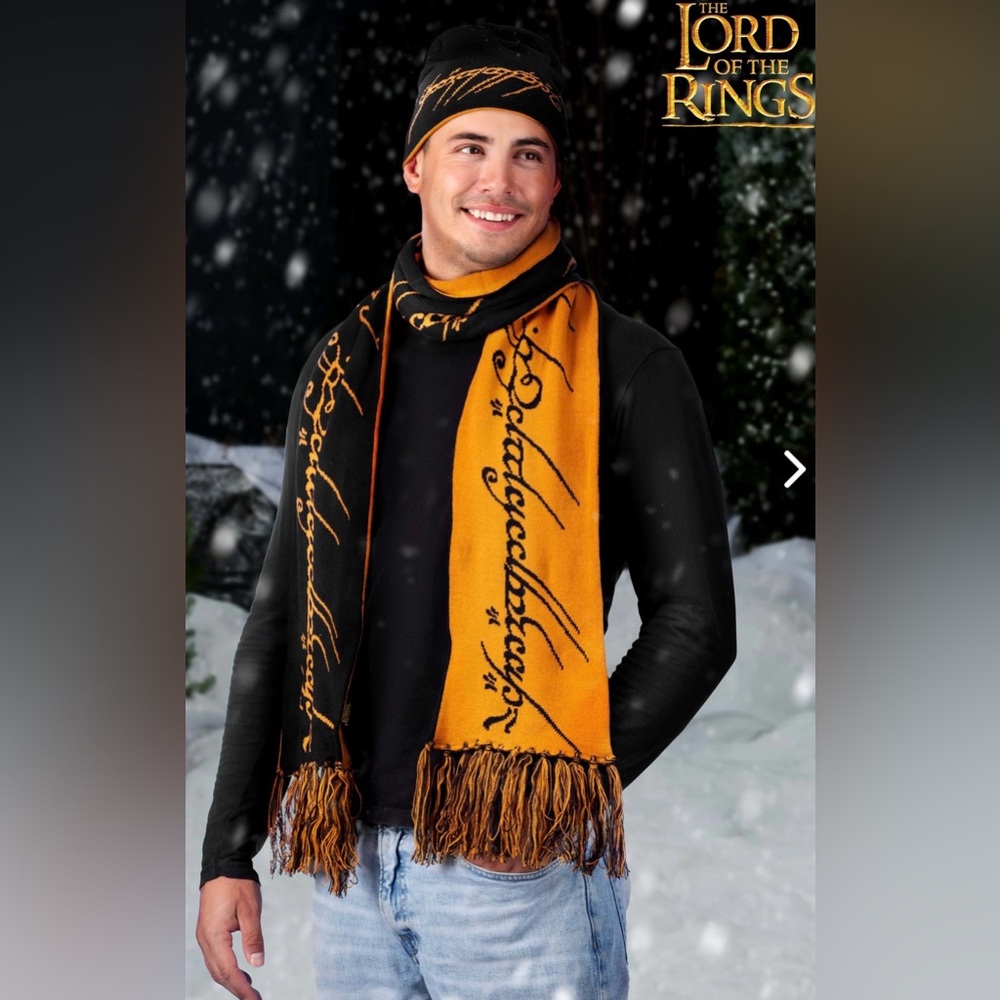 NWT Elope The Lord of the Rings Hat and scarf set
